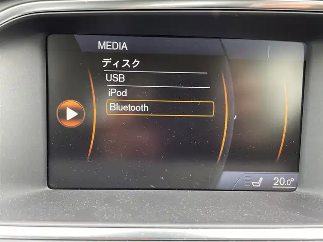ボルボ Ｖ４０ クロスカントリー T5 AWD 青森県 2014(平26)年 7.2万km ブラックサファイアメタリック アクティブクルーズコントロール/BLIS/パワーシート/シートメモリー/シートヒーター/コーナーセンサー/純正ナビ/（Bluetooth/AM/FM）/スマートキー/ダウンヒルアシスト/レーンキープ/前方衝突警告/ETC/オートライト/リアガラスヒーター/ルーフレール/エンジンプッシュスターター/ABS/純正１７インチＡＷ/社外アルミホール冬タイヤ積み込み/取扱説明書/保証書