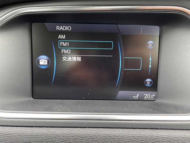ボルボ Ｖ４０ クロスカントリー T5 AWD 青森県 2014(平26)年 7.2万km ブラックサファイアメタリック アクティブクルーズコントロール/BLIS/パワーシート/シートメモリー/シートヒーター/コーナーセンサー/純正ナビ/（Bluetooth/AM/FM）/スマートキー/ダウンヒルアシスト/レーンキープ/前方衝突警告/ETC/オートライト/リアガラスヒーター/ルーフレール/エンジンプッシュスターター/ABS/純正１７インチＡＷ/社外アルミホール冬タイヤ積み込み/取扱説明書/保証書