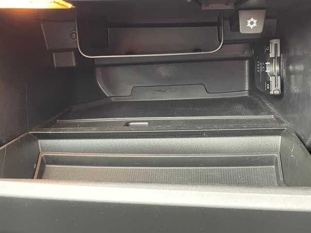 ボルボ Ｖ４０ クロスカントリー T5 AWD 青森県 2014(平26)年 7.2万km ブラックサファイアメタリック アクティブクルーズコントロール/BLIS/パワーシート/シートメモリー/シートヒーター/コーナーセンサー/純正ナビ/（Bluetooth/AM/FM）/スマートキー/ダウンヒルアシスト/レーンキープ/前方衝突警告/ETC/オートライト/リアガラスヒーター/ルーフレール/エンジンプッシュスターター/ABS/純正１７インチＡＷ/社外アルミホール冬タイヤ積み込み/取扱説明書/保証書