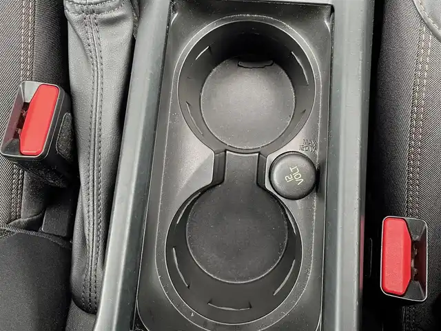 ボルボ Ｖ４０ クロスカントリー T5 AWD 青森県 2014(平26)年 7.2万km ブラックサファイアメタリック アクティブクルーズコントロール/BLIS/パワーシート/シートメモリー/シートヒーター/コーナーセンサー/純正ナビ/（Bluetooth/AM/FM）/スマートキー/ダウンヒルアシスト/レーンキープ/前方衝突警告/ETC/オートライト/リアガラスヒーター/ルーフレール/エンジンプッシュスターター/ABS/純正１７インチＡＷ/社外アルミホール冬タイヤ積み込み/取扱説明書/保証書