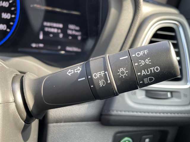 ホンダ ヴェゼル ハイブリッド Z ホンダセンシング 石川県 2020(令2)年 6.7万km プラチナホワイトパール 4WD/純正8型ナビ/CD/DVD/フルセグTV/バックカメラ/LEDヘッドライト/ETC/スマートキー/プッシュスタート/電動ミラー/ホンダセンシング/レーダークルーズ/ハーフレザーシート/ドライブレコーダー/保証書