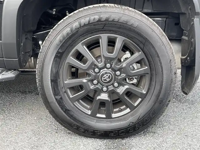 トヨタ ランドクルーザー ２５０ VX 茨城県 2024(令6)年 0.2万km ブラック ワンオーナー/純正メモリーナビ/全方位カメラ/フルセグテレビ/デジタルインナーミラー/セーフティセンス/サンルーフ/黒レザーシート/パワーバックドア/三眼LEDヘッドライト/ルーフレール/シートヒーター/エアーシート/ハンドルヒーター/ダウンヒルアシスト/ETC2.0