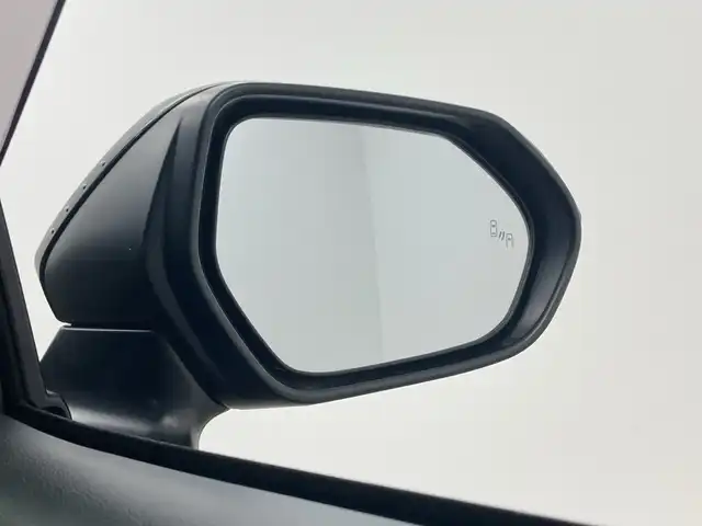 トヨタ ヤリスクロス G 群馬県 2023(令5)年 2.2万km ブラックマイカ ワンオーナー/プッシュスタート/スマートキー/スペアキー/レーダークルーズコントロール/ビルトインETC2.0/バックカメラ/ディスプレイオーディオ/純正アルミホイール/コーナーセンサー/レーンキープアシスト/オートライト/オートマチックハイビーム/LEDヘッドライト