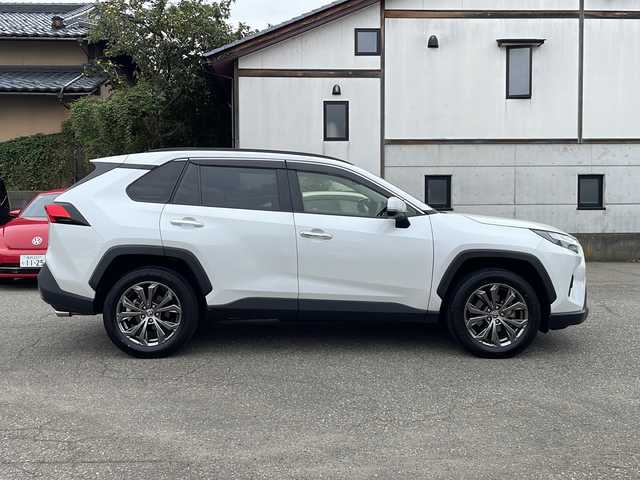 トヨタ ＲＡＶ４ 福井県 2024(令6)年 1.9万km プラチナホワイトパールマイカ ワンオーナー /パノラマルーフ/4WD/純正メモリナビゲーション/(Bluetooth)/フルセグテレビ /360°カメラ/黒革シート/プリクラッシュセーフティ/アダプティブクルーズコントロール/ブラインドスポットモニター/レーンキープアシスト/D席パワーシート /（シートメモリ付き）/USBポート/充電ポート/ETC2.0/ルーフレール/デジタルインナーミラー/純正18インチアルミホイール/LEDヘッドライト/LEDフォグランプ/クリアランスソナー /シートヒーター /エアーシート/スタリングヒーラー/オートハイビーム/オートライト/ステアリングリモコン/プッシュスタート/スマートキー/保証書/取扱説明書