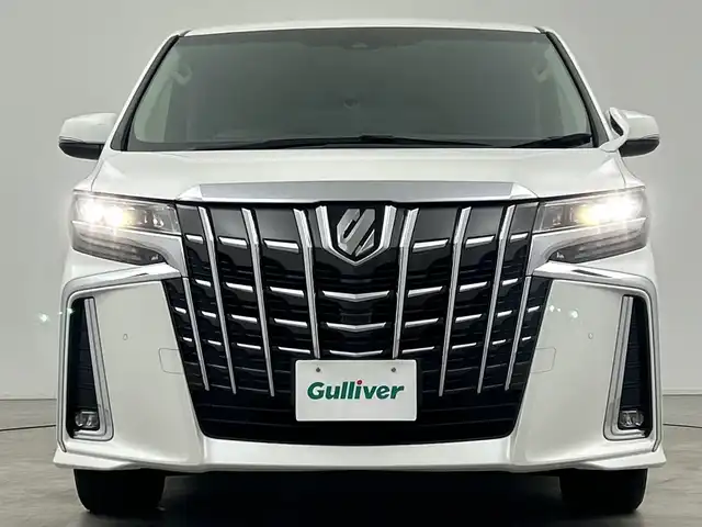 トヨタ アルファード S Cパッケージ 三重県 2021(令3)年 5.2万km ホワイトパールクリスタルシャイン /禁煙車//純正ディスプレイオーディオ//マップ・TVキット//TVキャンセラー//純正フリップダウンモニター//両側パワースライドドア//フルセグ//パワーバックドア//パワーシート//シートヒーター//シートベンチレーション//バックカメラ//トヨタセーフティセンス//3眼LEDヘッドランプ//シーケンシャルターンランプ//ビルトインETC//純正ドライブレコーダー//レーダークルーズ//オートハイビーム//ステアイングヒーター//横滑り防止//クリアランスソナー//ウッドコンビステアリング//ステアリングスイッチ//100v電源//USB端子