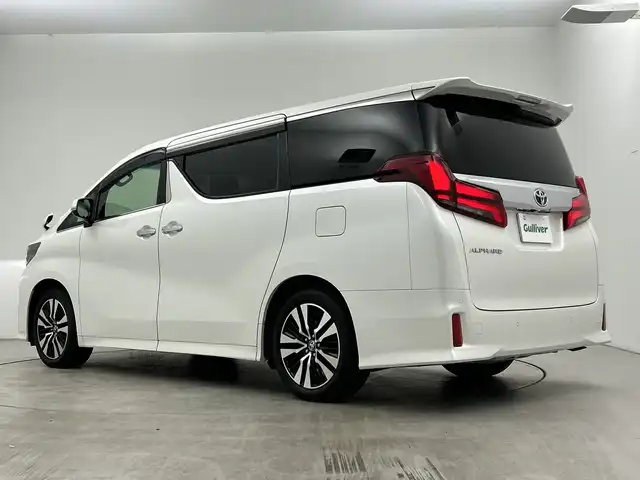 トヨタ アルファード S Cパッケージ 三重県 2021(令3)年 5.2万km ホワイトパールクリスタルシャイン /禁煙車//純正ディスプレイオーディオ//マップ・TVキット//TVキャンセラー//純正フリップダウンモニター//両側パワースライドドア//フルセグ//パワーバックドア//パワーシート//シートヒーター//シートベンチレーション//バックカメラ//トヨタセーフティセンス//3眼LEDヘッドランプ//シーケンシャルターンランプ//ビルトインETC//純正ドライブレコーダー//レーダークルーズ//オートハイビーム//ステアイングヒーター//横滑り防止//クリアランスソナー//ウッドコンビステアリング//ステアリングスイッチ//100v電源//USB端子