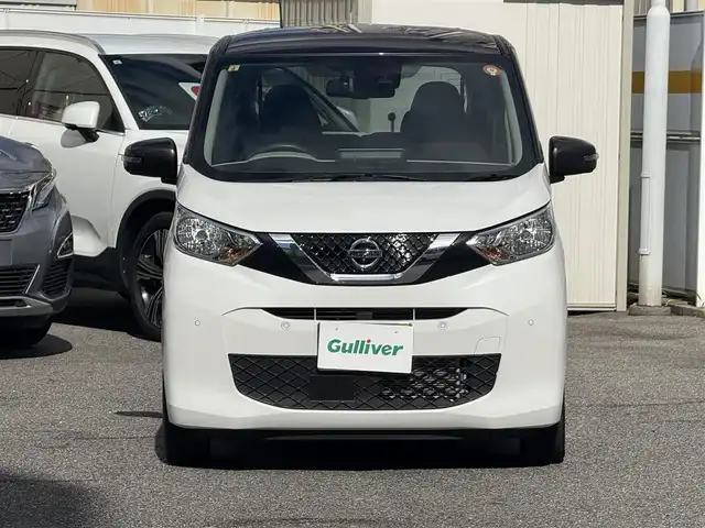 日産 デイズ X 愛知県 2023(令5)年 0.8万km パールⅡ /禁煙//ワンオーナー//純正9インチディスプレイオーディオ//BT/USB/iPod/HDMI/AM/FM//AndroidAuto/AppleCarPlay//インテリジェントアラウンドビューモニター//純正ドライブレコーダー//エマージェンシーブレーキ//クリアランスソナー//車線逸脱防止警報//標識認識//先行車発進お知らせ//ふらつき警報//横滑り防止//アイドリングストップ//オートリトラウィンカーミラー//オートライト//スマートキー//プッシュスタート//ベンチシート//ステアリングスイッチ//ヘッドライトレベライザー//ISOFIX//純正14AW//純正フロアマット//保証書//取扱説明書//ディーラー記録簿//スペアキー