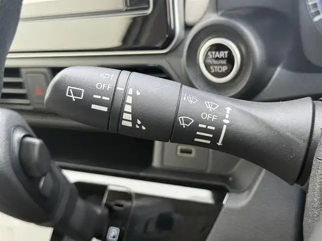 日産 デイズ X 愛知県 2023(令5)年 0.8万km パールⅡ /禁煙//ワンオーナー//純正9インチディスプレイオーディオ//BT/USB/iPod/HDMI/AM/FM//AndroidAuto/AppleCarPlay//インテリジェントアラウンドビューモニター//純正ドライブレコーダー//エマージェンシーブレーキ//クリアランスソナー//車線逸脱防止警報//標識認識//先行車発進お知らせ//ふらつき警報//横滑り防止//アイドリングストップ//オートリトラウィンカーミラー//オートライト//スマートキー//プッシュスタート//ベンチシート//ステアリングスイッチ//ヘッドライトレベライザー//ISOFIX//純正14AW//純正フロアマット//保証書//取扱説明書//ディーラー記録簿//スペアキー