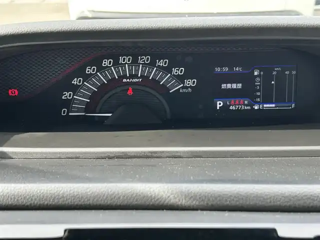 スズキ ソリオ バンディット HV MV 宮城県 2021(令3)年 4.7万km プレミアムシルバーメタリック/ブラック2トーンルーフ 全方位モニター付メモリーナビゲーション/・9インチディスプレイ/・地デジTV/・CD/DVD/・スマートフォン連携（AppleCarPlay/AndroidAuto）/・フロントカメラ/サイドカメラ/バックカメラ/・USBソケット/・ステアリングスイッチ/パワースライドドア（運転席側）/＝＝＝/ワンオーナー/セーフティサポート/・デュアルカメラブレーキサポート/・車線逸脱警報/・誤発進抑制機能/・後方誤発進抑制機能/・ふらつき警報/・先行車発進お知らせ機能/・全車速追従機能付アダプティブクルーズコントロール/・ハイビームアシスト/・標識認識機能/・後退時ブレーキサポート/・リアパーキングセンサー/ETC/両側パワースライドドア/運転席・助手席シートヒーター/純正エアロ/フルオートエアコン/ステアリングスイッチ/LEDヘッドランプ/15インチ純正AW/ドアバイザー/プッシュスタート＆スペアキー/純正フロアマット