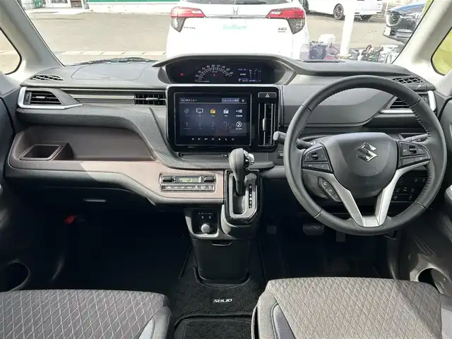 スズキ ソリオ バンディット HV MV 宮城県 2021(令3)年 4.7万km プレミアムシルバーメタリック/ブラック2トーンルーフ 全方位モニター付メモリーナビゲーション/・9インチディスプレイ/・地デジTV/・CD/DVD/・スマートフォン連携（AppleCarPlay/AndroidAuto）/・フロントカメラ/サイドカメラ/バックカメラ/・USBソケット/・ステアリングスイッチ/パワースライドドア（運転席側）/＝＝＝/ワンオーナー/セーフティサポート/・デュアルカメラブレーキサポート/・車線逸脱警報/・誤発進抑制機能/・後方誤発進抑制機能/・ふらつき警報/・先行車発進お知らせ機能/・全車速追従機能付アダプティブクルーズコントロール/・ハイビームアシスト/・標識認識機能/・後退時ブレーキサポート/・リアパーキングセンサー/ETC/両側パワースライドドア/運転席・助手席シートヒーター/純正エアロ/フルオートエアコン/ステアリングスイッチ/LEDヘッドランプ/15インチ純正AW/ドアバイザー/プッシュスタート＆スペアキー/純正フロアマット
