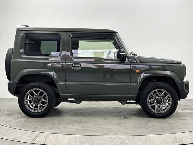 スズキ ジムニー XC 大阪府 2019(令1)年 3.3万km ジャングルグリーン 純正8型ナビ/【フルセグTV/Bluetooth/CD/DVD/SDサーバー】/バックカメラ/デュアルカメラブレーキサポート/クルーズコントロール/ヒルホールドコントロール/ヘッドライトウォッシャー/ヒーテッドミラー/ヒルホールドコントロール/ヒルディセントコントロール/車線逸脱抑制機能/車線逸脱警報機能/オートマチックハイビーム/LEDヘッドライト/オートライト/パートタイム4WD/ターボ/スマートキー/スペアキー1本/保証書/取扱説明書/点検記録簿