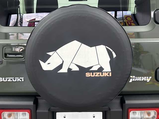 スズキ ジムニー XC 大阪府 2019(令1)年 3.3万km ジャングルグリーン 純正8型ナビ/【フルセグTV/Bluetooth/CD/DVD/SDサーバー】/バックカメラ/デュアルカメラブレーキサポート/クルーズコントロール/ヒルホールドコントロール/ヘッドライトウォッシャー/ヒーテッドミラー/ヒルホールドコントロール/ヒルディセントコントロール/車線逸脱抑制機能/車線逸脱警報機能/オートマチックハイビーム/LEDヘッドライト/オートライト/パートタイム4WD/ターボ/スマートキー/スペアキー1本/保証書/取扱説明書/点検記録簿