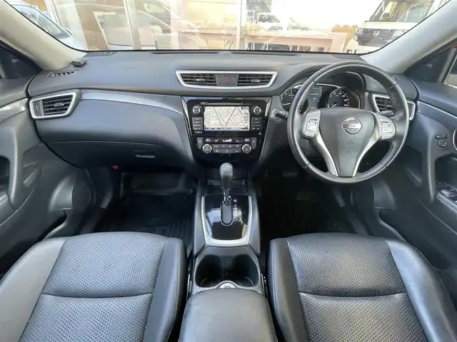 日産 エクストレイル 20X ブラック エクストリーマーX 岐阜県 2015(平27)年 7.3万km バーニングレッド (株)IDOMが運営する【じしゃロン多治見店】の自社ローン専用車両になります。こちらは現金またはオートローンご利用時の価格です。自社ローンご希望の方は別途その旨お申付け下さい。/4WD/純正ナビ/　（DVD/フルセグ/Bluetooth）/アラウンドビューモニター/後側方車両検知/クルーズコントロール/ステアリングリモコン/ETC/ヒーテッドミラー/前席シートヒーター/前後コーナーセンサー/LEDヘッドライト/オートライト/フォグランプ/横滑り防止装置/純正アルミ