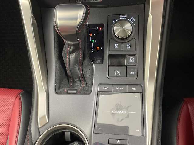 レクサス ＮＸ 300 Fスポーツ 道央・札幌 2018(平30)年 2.6万km ホワイトノーヴァガラスフレーク ・４WD/ARTISANエアロ/・CUSCO車高調/タワーバー/・パノラマムーンルーフ/・レクサスセーフティーシステム/・純正12.3インチディスプレイ/・DVD.CD.SD.Bluetooth/・フルセグ/バックカメラ /・レザーシート/パワーシート/・シートヒーター/ステアリングヒーター/・パワーバックドア /・LEDライト/オートハイビーム/・ドライブレコーダー/・ビルトインETC/・クリアランスソナー/・スマートキーx2+カードキー