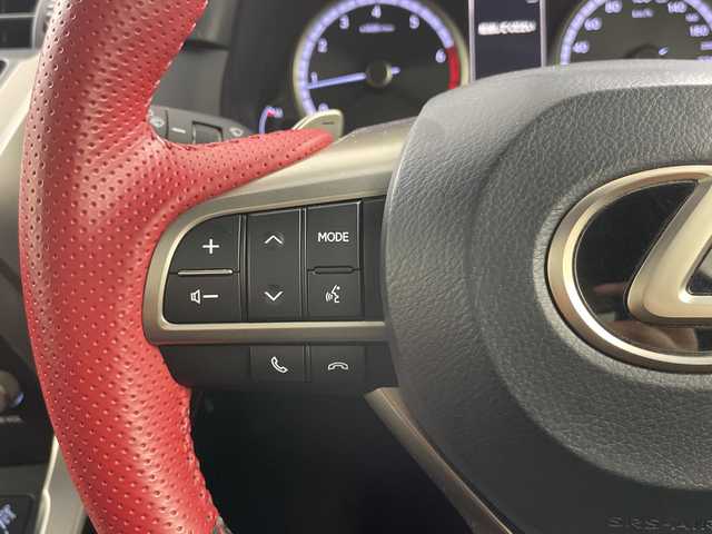 レクサス ＮＸ 300 Fスポーツ 道央・札幌 2018(平30)年 2.6万km ホワイトノーヴァガラスフレーク ・４WD/ARTISANエアロ/・CUSCO車高調/タワーバー/・パノラマムーンルーフ/・レクサスセーフティーシステム/・純正12.3インチディスプレイ/・DVD.CD.SD.Bluetooth/・フルセグ/バックカメラ /・レザーシート/パワーシート/・シートヒーター/ステアリングヒーター/・パワーバックドア /・LEDライト/オートハイビーム/・ドライブレコーダー/・ビルトインETC/・クリアランスソナー/・スマートキーx2+カードキー