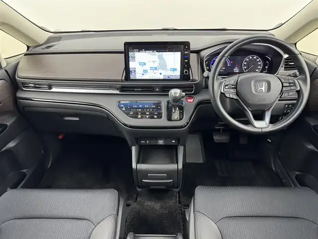 ホンダ オデッセイ ハイブリッド e:HEVアブソルート EX 福岡県 2022(令4)年 1.7万km プレミアムスパークルブラックパール 純正１０型ナビ　/全方位カメラ　/ＥＴＣ２．０　/前後ドラレコ　/アダプティブクルコン　/コーナーセンサー　/ホンダセンシング　/パーキングアシスト　/ＢＳＭ　/両電動スライドドア　/ハーフレザー　/シートヒーター　/ＬＥＤ