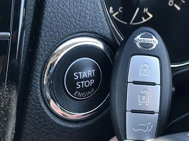 日産 エクストレイル 20X 富山県 2018(平30)年 6.5万km ダイヤモンドブラック 4WD/冬タイヤ積込み/フリップダウンモニター/純正ナビ/フルセグTV/Bluetooth/全周囲カメラ/ドライブレコーダー/デジタルインナーミラー/プロパイロット/衝突被害軽減ブレーキ/コーナーセンサー/レーンキープアシスト/レーダークルーズコントロール/電動リアゲート/プッシュスタート/スマートキー/LEDヘッドライト/オートライト/ETC