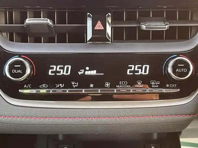 トヨタ カローラ スポーツ ハイブリッドG Z 兵庫県 2020(令2)年 4.9万km グレーメタリック メーカーOP9インチディスプレイオーディオ/レーダークルーズコントロール/バックカメラ/パーキングサポートブレーキ/トヨタセーフティセンス/前席シートヒーター/ビルトインETC/LEDヘッドライト/ヘッドライトレベライザ/純正フロアマット/純正アルミホイール/オートマチックハイビーム/オートホールド/電子パーキング/スイッチスタート/フルセグTV