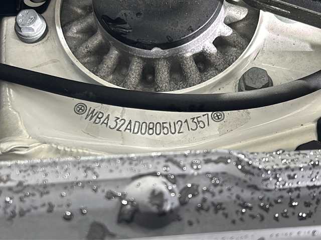 ＢＭＷ Ｘ１ xDrive 18d Mスポーツ 沖縄県 2021(令3)年 3.7万km アルピンホワイトⅢ 禁煙車　/純正ナビ　/（Ｂｌｕｅｔｏｏｔｈ　ＦＭ　ＡＭ　ＵＳＢ）　/バックカメラ/メモリー機能付きパワーシート　/オットマン（N席）　/アダプティブクルーズコントロール　/前後コーナーセンサー　/ＥＴＣ　/パドルシフト/電動パーキングブレーキ/USBポート/LEDヘッドライト/純正アルミホイール/衝突被害軽減ブレーキ/車線逸脱警報機能