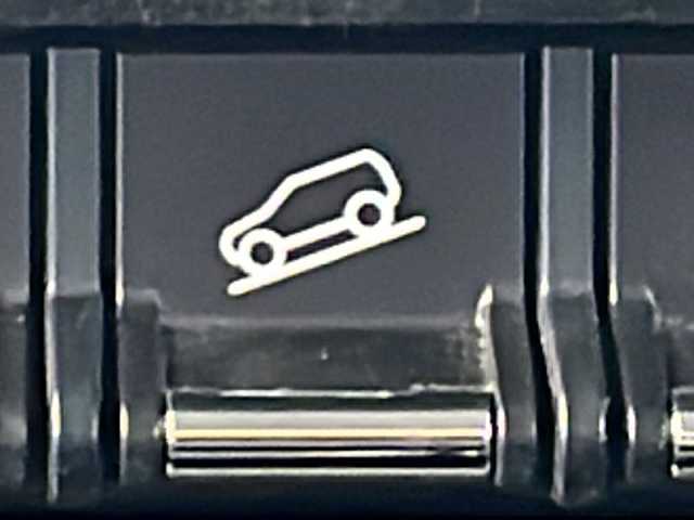 スズキ ハスラー G 道北・旭川 2015(平27)年 6.2万km ブルーイッシュブラックパール3 /4WD//禁煙車//ワンオーナー//社外ナビ//CD/DVD/フルセグTV/HDD/SD/iPod/VTR//D席シートヒーター//レーダーブレーキサポート//誤発進抑制機能//エマージェンシーストップシグナル//ESP//ヒルディセントコントロール//トラクションコントロール//前後ドライブレコーダー//ETC//オートライト//社外フロアマット//社外AW夏タイヤ積込//フロントバンパーガード//スペアキー1本//社外エンジンスターター//取扱説明書//保証書