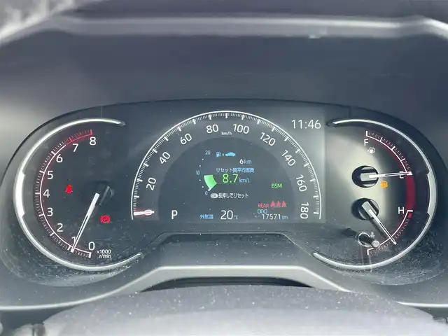 トヨタ ＲＡＶ４ アドベンチャー オフロードPKG 道央・札幌 2022(令4)年 1.8万km スーパーホワイトⅡ ４WD/寒冷地仕様/社外メモリーナビ/CD/DVD/BT/フルセグ/トヨタセーフティセンス/プリクラッシュセーフティ/横滑り防止装置/レーダークルーズコントロール/ダウンヒルアシストコントロール/レーンキープアシスト/コーナーセンサー/ブラインドスポットモニター/リアクロストラフィックアラート/パーキングサポートブレーキ/ロードサインアシスト/バックカメラ/DRIVEMODE切替/自動防眩ミラー/ワイパーデアイサー/D席パワーシート/D席メモリーシート/前席シートヒーター/前席エアシート/レザーシート/革巻きステアリング/ステアリングリモコン/ハンドルヒーター/電動パーキング/ブレーキホールド/MTモード付AT/プッシュスタート/スマートキー/LEDヘッドライト/オートライト/オートハイビーム/フォグランプ/電動格納ミラー/ウィンカーミラー/純正フロアマット/ドアバイザー/純正AW付冬タイヤ積込/225/60/R18/2018年/山7mm/TRDフロントバンパーガーニッシュ
