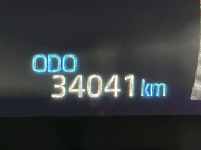 トヨタ ＲＡＶ４ アドベンチャー 大阪府 2019(令1)年 3.4万km アッシュグレーメタリック/アティチュードブラックマイカ 2トーン 純正9incナビ(フルセグ/DVD再生/Bluetooth) バックカメラ ETC 黒革シート パワーシート 電動リアゲート 衝突軽減 レーダーC クリアランスソナー BSM ルーフレール ４WD