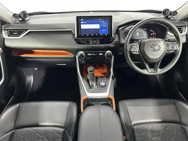 トヨタ ＲＡＶ４ アドベンチャー 大阪府 2019(令1)年 3.4万km アッシュグレーメタリック/アティチュードブラックマイカ 2トーン 純正9incナビ(フルセグ/DVD再生/Bluetooth) バックカメラ ETC 黒革シート パワーシート 電動リアゲート 衝突軽減 レーダーC クリアランスソナー BSM ルーフレール ４WD