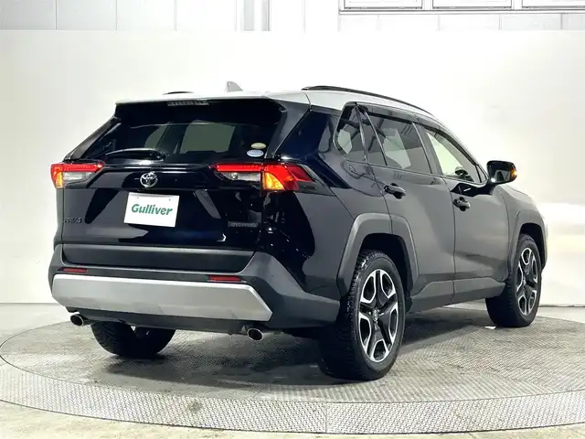 トヨタ ＲＡＶ４ アドベンチャー 大阪府 2019(令1)年 3.4万km アッシュグレーメタリック/アティチュードブラックマイカ 2トーン 純正9incナビ(フルセグ/DVD再生/Bluetooth) バックカメラ ETC 黒革シート パワーシート 電動リアゲート 衝突軽減 レーダーC クリアランスソナー BSM ルーフレール ４WD