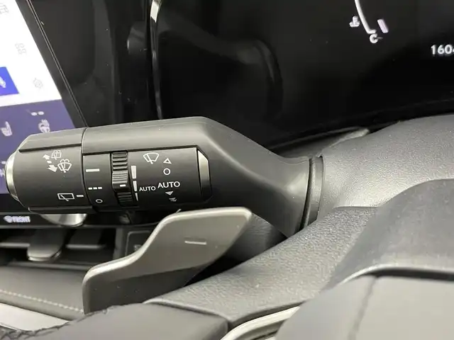 レクサス ＮＸ 350h バージョンL 埼玉県 2023(令5)年 1.6万km パール 黒革 /純正ナビ /DVD /360° /後席電動 /HUD /ETC /BSM /ベンチレーション /シートヒーター /ワイヤレス充電 /ステアリングヒーター /メモリー付パワーシート /ドライブレコーダー /電動リアゲート