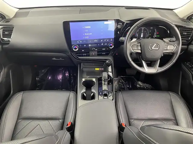 レクサス ＮＸ 350h バージョンL 埼玉県 2023(令5)年 1.6万km パール 黒革 /純正ナビ /DVD /360° /後席電動 /HUD /ETC /BSM /ベンチレーション /シートヒーター /ワイヤレス充電 /ステアリングヒーター /メモリー付パワーシート /ドライブレコーダー /電動リアゲート