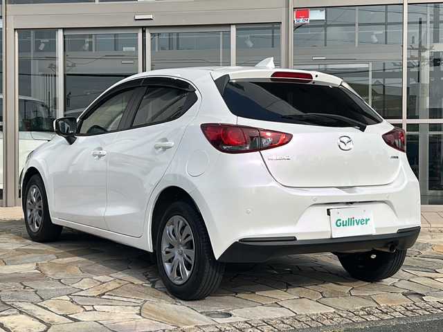 マツダ マツダ２ 15S プロアクティブ Sパッケージ 静岡県 2020(令2)年 3.2万km スノーフレイクホワイトパールマイカ 純正ナビ/FM/AM/Bluetooth/USB/CD/DVD/AUX/フルセグ/主要装備/・レーダークルーズコントロール　/・ＢＳＭ　/・全方位カメラ　/・ヘッドアップディスプレイ　/・ＥＴＣ　/・ドライブレコーダー　/・レーンキープ　/・コーナーセンサー/・シートヒーター　/・アイドリングストップ　/・純正ナビ　/・ステアリングリモコン/・プッシュスタート/・スマートキー/・純正フロアマット/・純正ホイールキャップ/・オートライト/・衝突軽減システム