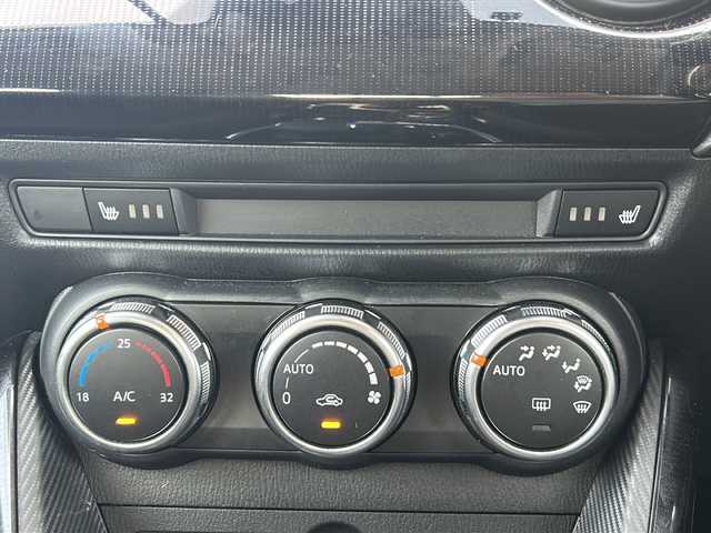 マツダ マツダ２ 15S プロアクティブ Sパッケージ 静岡県 2020(令2)年 3.2万km スノーフレイクホワイトパールマイカ 純正ナビ/FM/AM/Bluetooth/USB/CD/DVD/AUX/フルセグ/主要装備/・レーダークルーズコントロール　/・ＢＳＭ　/・全方位カメラ　/・ヘッドアップディスプレイ　/・ＥＴＣ　/・ドライブレコーダー　/・レーンキープ　/・コーナーセンサー/・シートヒーター　/・アイドリングストップ　/・純正ナビ　/・ステアリングリモコン/・プッシュスタート/・スマートキー/・純正フロアマット/・純正ホイールキャップ/・オートライト/・衝突軽減システム