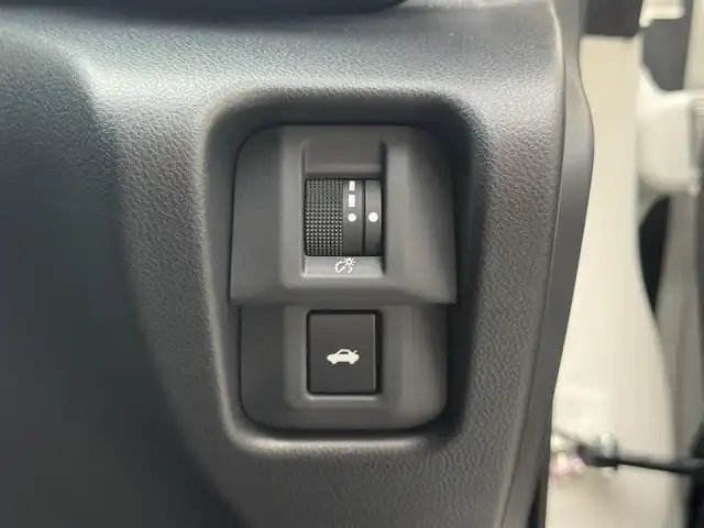 スバル ＢＲＺ STIスポーツ 愛知県 2025(令7)年 0.4万km クリスタルホワイトP /D型//ワンオーナー/禁煙車//bremboゴールドキャリパー//STIフロントアンダースポイラー//STIスカートリップ//リヤアンダーディフューザー//トランクスポイラー//純正９インチサイバーナビ//フルセグ/SD/BT/CD/DVD/MSV/USB//純正リヤビューカメラ//ETC2.0//ドライブレコーダー//ウルトラスエード×本革シート//シートヒーター//BOXERメーター//ダックテールトランクリッド//アクティブサウンドコントロール//Vタワーバー//トルセンLSD//ミシュランパイロットスポーツ4/純正18インチAW//TRC/VSC//TRACKモード//SPORT/SNOWモード//パドルシフト/MTモード付きAT//アイサイト//PCS/ACC/LDW//後退時ブレーキアシスト//AT誤発進抑制制御/AT誤後進抑制制御//SRVD//ふらつき警報/先行車発進お知らせ機能//クリアランスソナー//フルLEDオートヘッドライト//ハイビームアシスト/SRH//デイタイムランニングライト//STIプッシュエンジンスイッチ/スペアスマートキー//革巻きステアリング/ステアリングリモコン//チルト＆テレスコピックステアリング//スポーツアルミペダル//フロアカーペットSTI//D記録簿R６//保証書/取扱説明書/ナビ取扱説明書