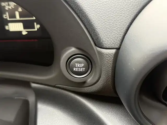 スバル ＢＲＺ STIスポーツ 愛知県 2025(令7)年 0.4万km クリスタルホワイトP /D型//ワンオーナー/禁煙車//bremboゴールドキャリパー//STIフロントアンダースポイラー//STIスカートリップ//リヤアンダーディフューザー//トランクスポイラー//純正９インチサイバーナビ//フルセグ/SD/BT/CD/DVD/MSV/USB//純正リヤビューカメラ//ETC2.0//ドライブレコーダー//ウルトラスエード×本革シート//シートヒーター//BOXERメーター//ダックテールトランクリッド//アクティブサウンドコントロール//Vタワーバー//トルセンLSD//ミシュランパイロットスポーツ4/純正18インチAW//TRC/VSC//TRACKモード//SPORT/SNOWモード//パドルシフト/MTモード付きAT//アイサイト//PCS/ACC/LDW//後退時ブレーキアシスト//AT誤発進抑制制御/AT誤後進抑制制御//SRVD//ふらつき警報/先行車発進お知らせ機能//クリアランスソナー//フルLEDオートヘッドライト//ハイビームアシスト/SRH//デイタイムランニングライト//STIプッシュエンジンスイッチ/スペアスマートキー//革巻きステアリング/ステアリングリモコン//チルト＆テレスコピックステアリング//スポーツアルミペダル//フロアカーペットSTI//D記録簿R６//保証書/取扱説明書/ナビ取扱説明書