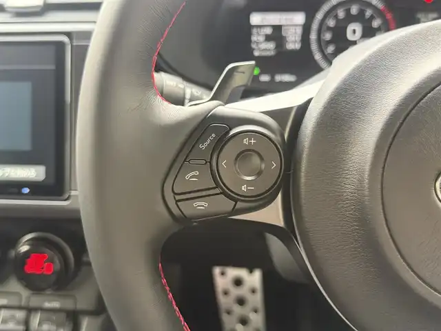 スバル ＢＲＺ STIスポーツ 愛知県 2025(令7)年 0.4万km クリスタルホワイトP /D型//ワンオーナー/禁煙車//bremboゴールドキャリパー//STIフロントアンダースポイラー//STIスカートリップ//リヤアンダーディフューザー//トランクスポイラー//純正９インチサイバーナビ//フルセグ/SD/BT/CD/DVD/MSV/USB//純正リヤビューカメラ//ETC2.0//ドライブレコーダー//ウルトラスエード×本革シート//シートヒーター//BOXERメーター//ダックテールトランクリッド//アクティブサウンドコントロール//Vタワーバー//トルセンLSD//ミシュランパイロットスポーツ4/純正18インチAW//TRC/VSC//TRACKモード//SPORT/SNOWモード//パドルシフト/MTモード付きAT//アイサイト//PCS/ACC/LDW//後退時ブレーキアシスト//AT誤発進抑制制御/AT誤後進抑制制御//SRVD//ふらつき警報/先行車発進お知らせ機能//クリアランスソナー//フルLEDオートヘッドライト//ハイビームアシスト/SRH//デイタイムランニングライト//STIプッシュエンジンスイッチ/スペアスマートキー//革巻きステアリング/ステアリングリモコン//チルト＆テレスコピックステアリング//スポーツアルミペダル//フロアカーペットSTI//D記録簿R６//保証書/取扱説明書/ナビ取扱説明書