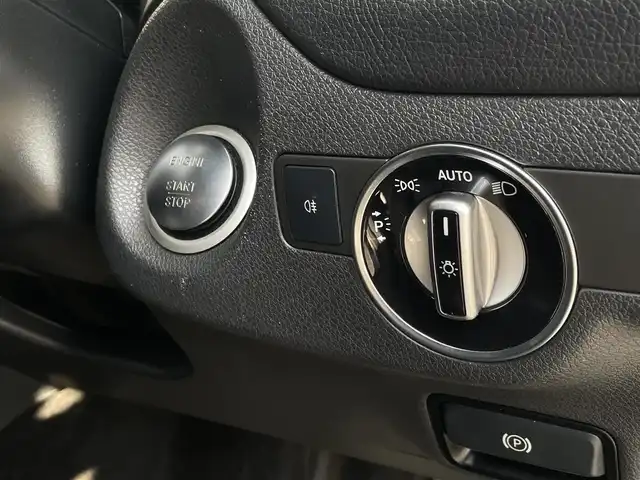 メルセデス・ベンツ ＣＬＡ２２０ Sブレイク 4MATIC 長野県 2017(平29)年 6.8万km 黒 CarPlay対応 /レーダーセーフティパッケージ /黒革シート /シートヒーター (D席/N席)/純正HDDナビ （FM/AM/CD/DVD/BT）/バックカメラ /フルセグTV /PWバックドア /キーレスゴー /LEDヘッドライト /パークトロニック /ETC /ドラレコ /GPSレーダー /ダイナミックセレクト/ACC