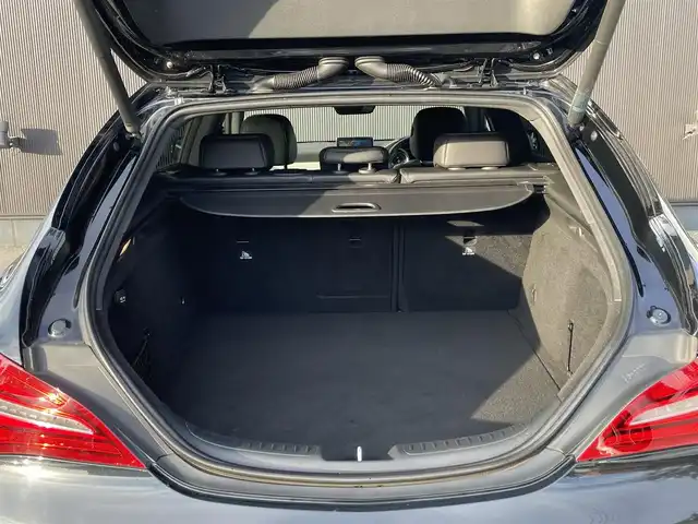 メルセデス・ベンツ ＣＬＡ２２０ Sブレイク 4MATIC 長野県 2017(平29)年 6.8万km 黒 CarPlay対応 /レーダーセーフティパッケージ /黒革シート /シートヒーター (D席/N席)/純正HDDナビ （FM/AM/CD/DVD/BT）/バックカメラ /フルセグTV /PWバックドア /キーレスゴー /LEDヘッドライト /パークトロニック /ETC /ドラレコ /GPSレーダー /ダイナミックセレクト/ACC