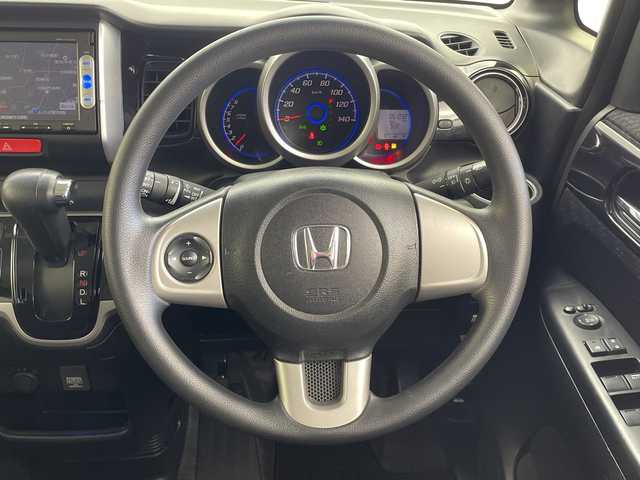 ホンダ Ｎ ＢＯＸ カスタム SSパッケージ 愛知県 2015(平27)年 5.1万km 黒 純正ナビ（VXM-155VSi）/・Ｂｌｕｅｔｏｏｔｈ/・ワンセグ/・ＤＶＤ/ＣＤ/両側パワースライドドア/バックカメラ/ＥＴＣ/衝突軽減/フォグランプ/アイドリングストップ/スマートキー/スペアキー