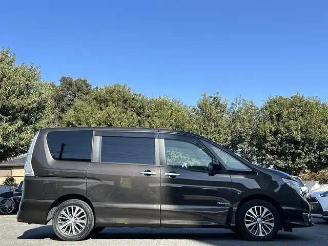 日産 セレナ HWS S HV Vセレ +Sefty 東京都 2015(平27)年 10.1万km タイガーアイブラウン 純正SDナビ/・Bluetoothオーディオ/USBオーディオ/・フルセグTV/DVD/後席用エンターテイメントシステム/アラウンドビューモニター/両側パワースライドドア/純正16インチアルミホイール/取扱説明書/保証書