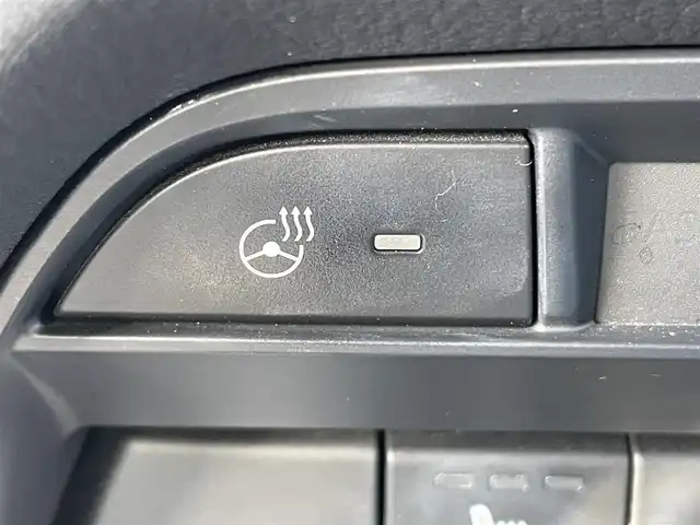 マツダ ＣＸ－８ 25T エクスクルーシブモード 岡山県 2020(令2)年 6.2万km マシーングレープレミアムM 登録時走行距離：63294km/禁煙車/サンルーフ/ヘッドアップディスプレイ/BOSEプレミアムサウンドシステム/純正メモリナビ/　(CD/DVD/フルセグTV/Bluetooth)/全方位/フロント/両サイド/バックカメラ/クルーズコントロール(追従走行あり)/衝突被害軽減システム/車線逸脱警報（レーンキープアシスト）/コーナーセンサー/ドライブレコーダー/ビルトインETC/レザーシート/シートヒーター（D・N席/2ndシート）/エアシート（D・N席/2ndシート）/パワーシート（D・N席/2ndシート）/パワーバックドア/ステアリングヒーター/革巻きステアリング/ステアリングスイッチ/パドルシフト/MTモード付きAT/純正LEDヘッドライト/オートライト/プッシュスタート/スマートキー/スペアキー×1/アイドリングストップ/純正アルミホイール 17インチ/ロールサンシェード/ルーフレール/ウインカーミラー/電動格納ミラー/オートリトラミラー/純正フロアマット/横滑防止装置/盗難防止装置/取扱説明書/ナビ取扱説明書/新車時整備手帳（保証書）