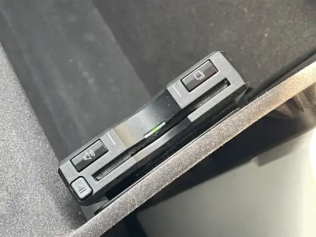 マツダ ＣＸ－８ 25T エクスクルーシブモード 岡山県 2020(令2)年 6.2万km マシーングレープレミアムM 登録時走行距離：63294km/禁煙車/サンルーフ/ヘッドアップディスプレイ/BOSEプレミアムサウンドシステム/純正メモリナビ/　(CD/DVD/フルセグTV/Bluetooth)/全方位/フロント/両サイド/バックカメラ/クルーズコントロール(追従走行あり)/衝突被害軽減システム/車線逸脱警報（レーンキープアシスト）/コーナーセンサー/ドライブレコーダー/ビルトインETC/レザーシート/シートヒーター（D・N席/2ndシート）/エアシート（D・N席/2ndシート）/パワーシート（D・N席/2ndシート）/パワーバックドア/ステアリングヒーター/革巻きステアリング/ステアリングスイッチ/パドルシフト/MTモード付きAT/純正LEDヘッドライト/オートライト/プッシュスタート/スマートキー/スペアキー×1/アイドリングストップ/純正アルミホイール 17インチ/ロールサンシェード/ルーフレール/ウインカーミラー/電動格納ミラー/オートリトラミラー/純正フロアマット/横滑防止装置/盗難防止装置/取扱説明書/ナビ取扱説明書/新車時整備手帳（保証書）