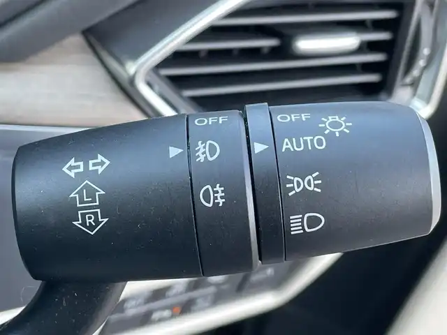 マツダ ＣＸ－８ 25T エクスクルーシブモード 岡山県 2020(令2)年 6.2万km マシーングレープレミアムM 登録時走行距離：63294km/禁煙車/サンルーフ/ヘッドアップディスプレイ/BOSEプレミアムサウンドシステム/純正メモリナビ/　(CD/DVD/フルセグTV/Bluetooth)/全方位/フロント/両サイド/バックカメラ/クルーズコントロール(追従走行あり)/衝突被害軽減システム/車線逸脱警報（レーンキープアシスト）/コーナーセンサー/ドライブレコーダー/ビルトインETC/レザーシート/シートヒーター（D・N席/2ndシート）/エアシート（D・N席/2ndシート）/パワーシート（D・N席/2ndシート）/パワーバックドア/ステアリングヒーター/革巻きステアリング/ステアリングスイッチ/パドルシフト/MTモード付きAT/純正LEDヘッドライト/オートライト/プッシュスタート/スマートキー/スペアキー×1/アイドリングストップ/純正アルミホイール 17インチ/ロールサンシェード/ルーフレール/ウインカーミラー/電動格納ミラー/オートリトラミラー/純正フロアマット/横滑防止装置/盗難防止装置/取扱説明書/ナビ取扱説明書/新車時整備手帳（保証書）