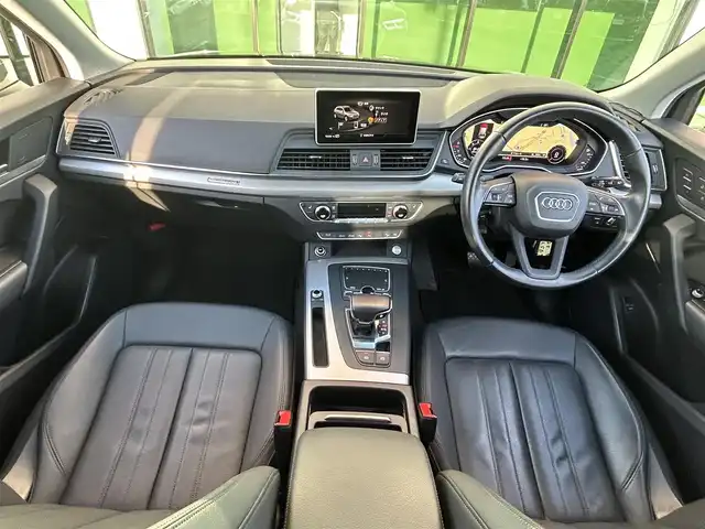 アウディ Ｑ５ 40TDIクワトロ 和歌山県 2019(令1)年 4.4万km ガンＭ 純正ナビ/フルセグTV/全方位モニター/衝突軽減ブレーキ/レーダークルーズコントロール/コーナーセンサー/純正アルミホイール/純正フロアマット/パワーバックドア/パワーシート/ポジションメモリー/シートヒーター/LEDヘッドライト/オートライト
