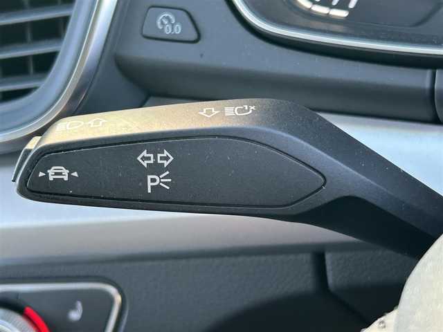 アウディ Ｑ５ 40TDIクワトロ 和歌山県 2019(令1)年 4.4万km ガンＭ 純正ナビ/フルセグTV/全方位モニター/衝突軽減ブレーキ/レーダークルーズコントロール/コーナーセンサー/純正アルミホイール/純正フロアマット/パワーバックドア/パワーシート/ポジションメモリー/シートヒーター/LEDヘッドライト/オートライト