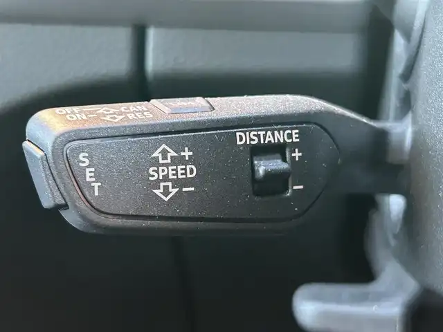 アウディ Ｑ５ 40TDIクワトロ 和歌山県 2019(令1)年 4.4万km ガンＭ 純正ナビ/フルセグTV/全方位モニター/衝突軽減ブレーキ/レーダークルーズコントロール/コーナーセンサー/純正アルミホイール/純正フロアマット/パワーバックドア/パワーシート/ポジションメモリー/シートヒーター/LEDヘッドライト/オートライト