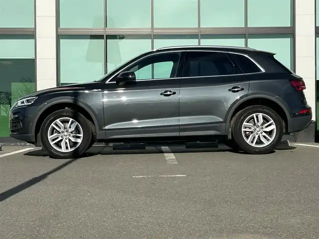 アウディ Ｑ５ 40TDIクワトロ 和歌山県 2019(令1)年 4.4万km ガンＭ 純正ナビ/フルセグTV/全方位モニター/衝突軽減ブレーキ/レーダークルーズコントロール/コーナーセンサー/純正アルミホイール/純正フロアマット/パワーバックドア/パワーシート/ポジションメモリー/シートヒーター/LEDヘッドライト/オートライト