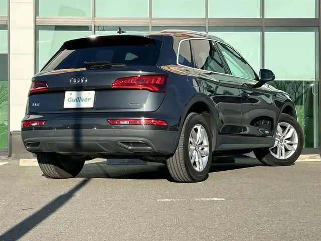 アウディ Ｑ５ 40TDIクワトロ 和歌山県 2019(令1)年 4.4万km ガンＭ 純正ナビ/フルセグTV/全方位モニター/衝突軽減ブレーキ/レーダークルーズコントロール/コーナーセンサー/純正アルミホイール/純正フロアマット/パワーバックドア/パワーシート/ポジションメモリー/シートヒーター/LEDヘッドライト/オートライト