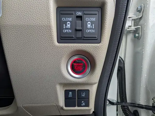 ホンダ Ｎ ＢＯＸ G L ホンダセンシング 福井県 2020(令2)年 4.2万km プラチナホワイトパール 4WD/純正ディーラーオプションナビ（VXM-205Ci）/・（CD/Bluetooth）/両側パワースライドドア/ホンダセンシング/レーダークルーズコントロール/横滑り防止装置/レーンキープアシスト/後部コーナーセンサー/前席シートヒーター/ETC/純正フロアマット/ステアリングリモコン/LEDヘッドライト/スマートキー