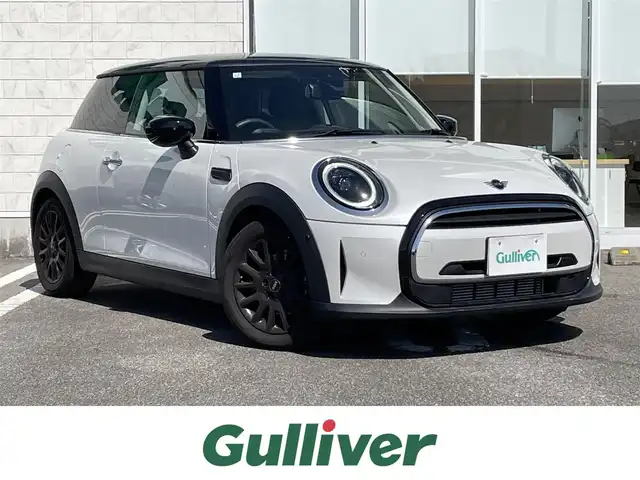 ＭＩＮＩ ミニ クーパー D 宮崎県 2023(令5)年 0.8万km 白Ⅱ 純正ディスプレイオーディオ(AM/FM/BT/USB)/レーダークルーズコントロール/ハーフレザー/プッシュスタート/ワイヤレス充電/USB端子/アイドリングストップ/横滑り防止システム/クリアランスソナー/前席シートヒーター/ETC/フォグ/スペアキーｘ１