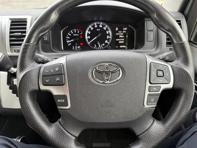 トヨタ ハイエース GL ロング 兵庫県 2020(令2)年 3.6万km 黒 ワンオーナー/全方位モニター/純正ナビ/フルセグTV/純正後席モニター/デジタルインナーミラー/パワースライドドア/プリクラッシュセーフティ/オートマチックハイビーム/純正15インチAW/LEDヘッドライト/プッシュスタート＆スマートキー